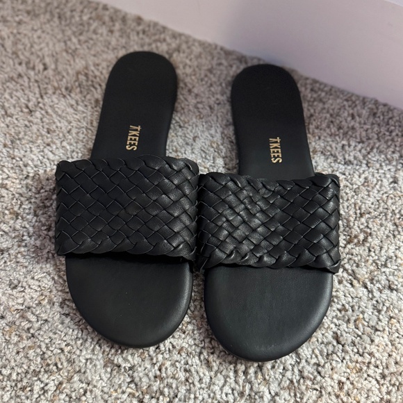 TKEES Sandlas/Slides - Picture 1 of 6